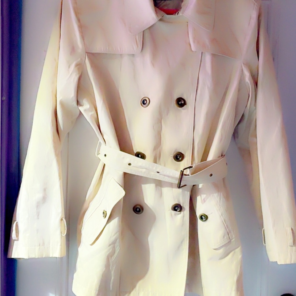 Worthington Off-White Double-Breasted Trench Coat